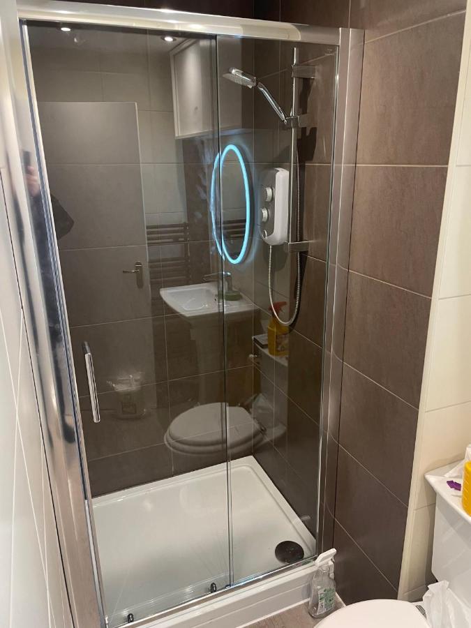 Traditional 5 Bedroom City Centre Apartment Glasgow Exterior photo